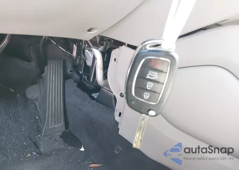 2018 Hyundai Tucson Sel z USA, uszkodzony, nr VIN KM8J33A4XJU609035